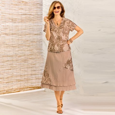 Un duo blouse et jupe parfaitement coordonné pour un style au top !
