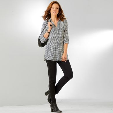 Chemise fluide pied-de-coq et pantalon twill à petits clous,  l’ensemble top tendance à ne pas louper ! 