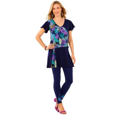 Envie d’évasion et d’une tenue ultra confort ? Adoptez la tunique imprimé patchwork avec le caleçon assorti !
