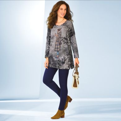 Un look décontracté intemporel dans lequel on se sent bien en toutes circonstances : on opte pour un gilet long et un caleçon bootcut