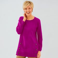 Pull uni avec boutons côtés