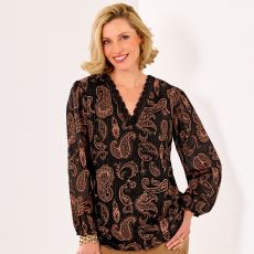 Blouse encolure en macramé