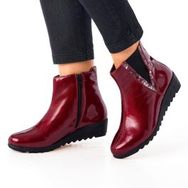 Boots en cuir verni